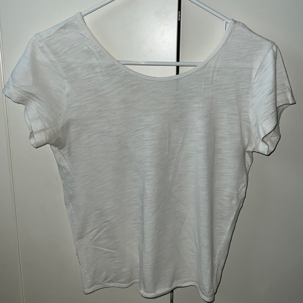 Abercrombie & Fitch white t-shirt